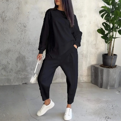 👋 ¿Lista para robar miradas con Conjunto de 2 Piezas Velinda? 🌟