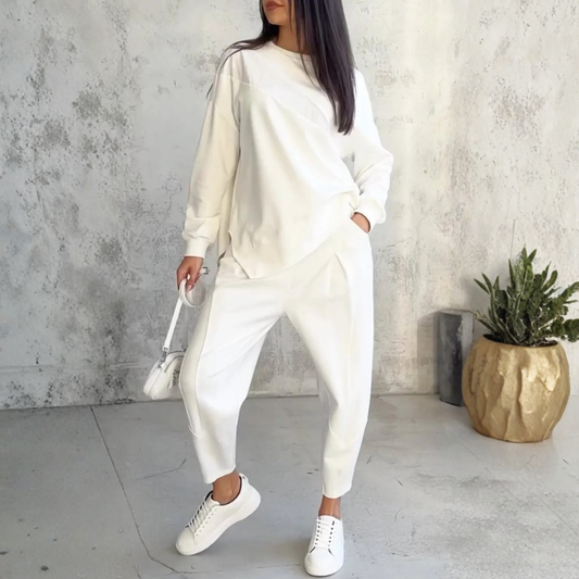 👋 ¿Lista para robar miradas con Conjunto de 2 Piezas Velinda? 🌟